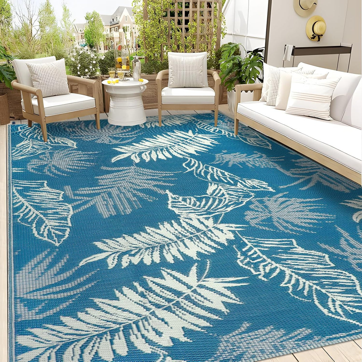 Reversible Plastic Straw Outdoor Rug